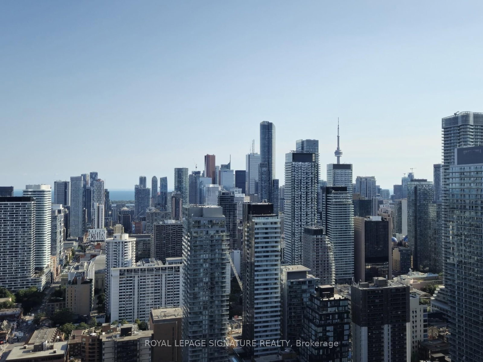 55 E Charles Street • #4002 • Toronto, ON photo 18