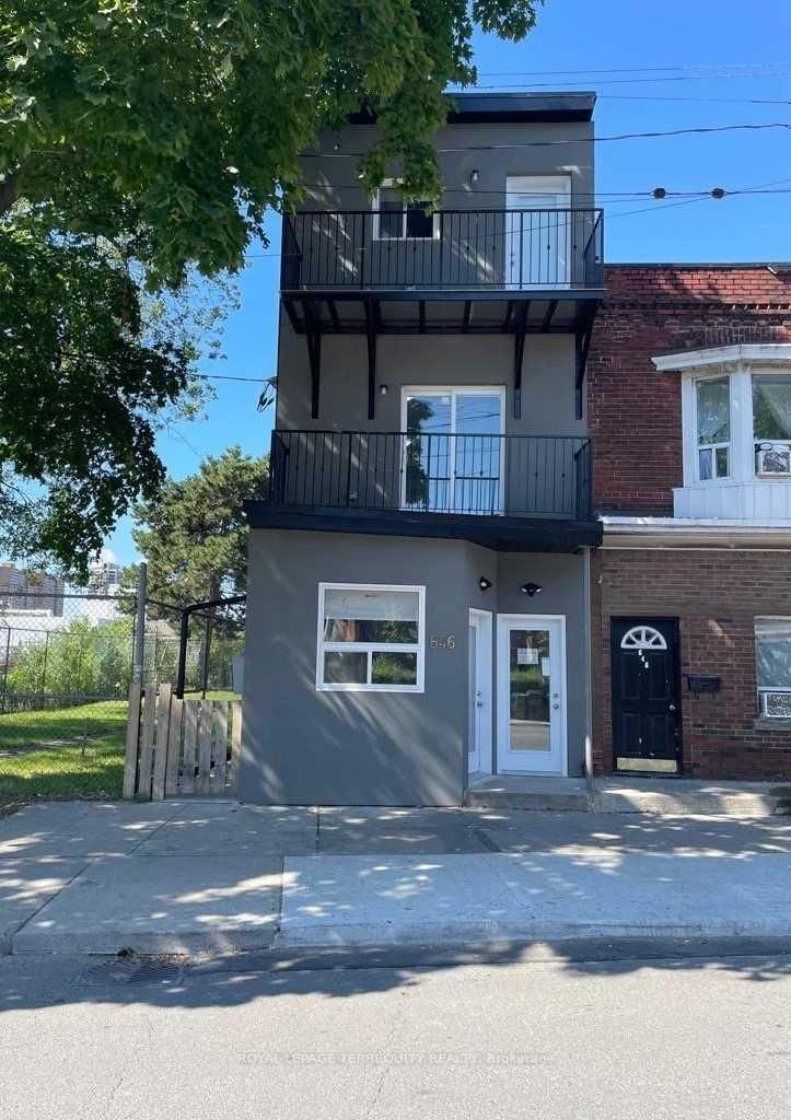 3-646 Lansdowne Avenue, Toronto, ON