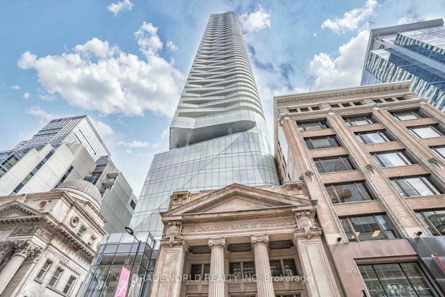 2910 - 197 Yonge Street