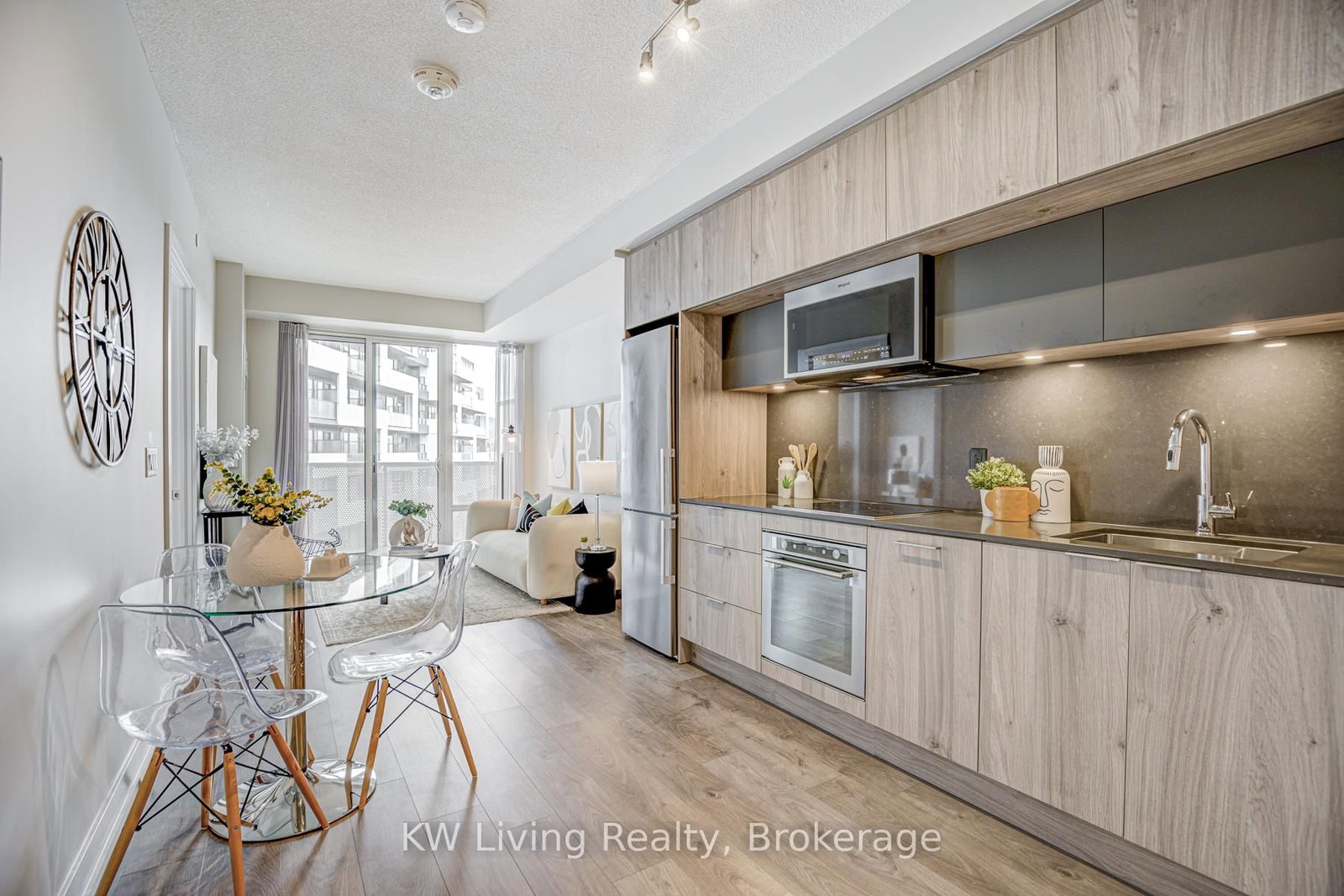 25 Adra Grado Way • #861 • Toronto, ON photo 19