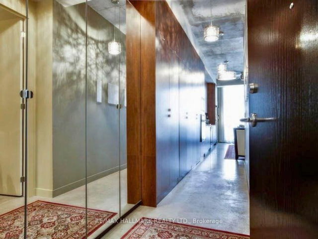 310 - 23 Brant Street