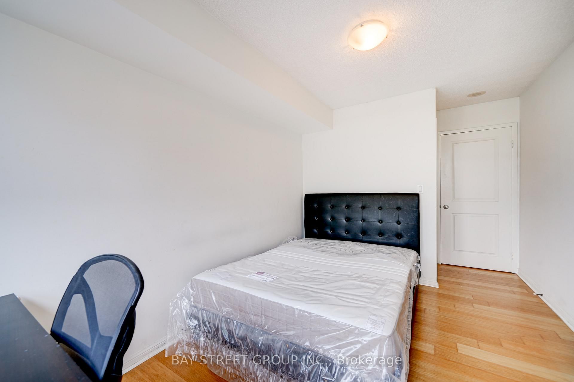 11 St Joseph Street, Unit 810