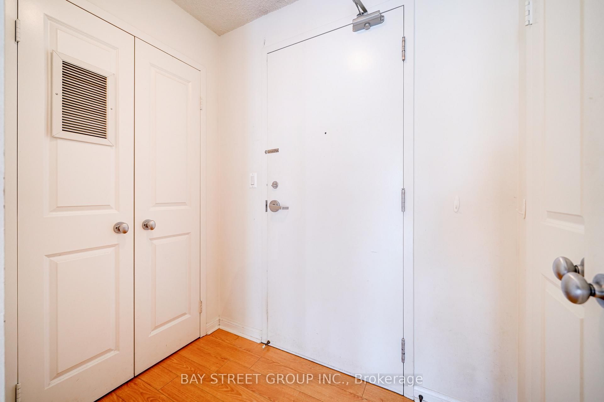 11 St Joseph Street, Unit 810