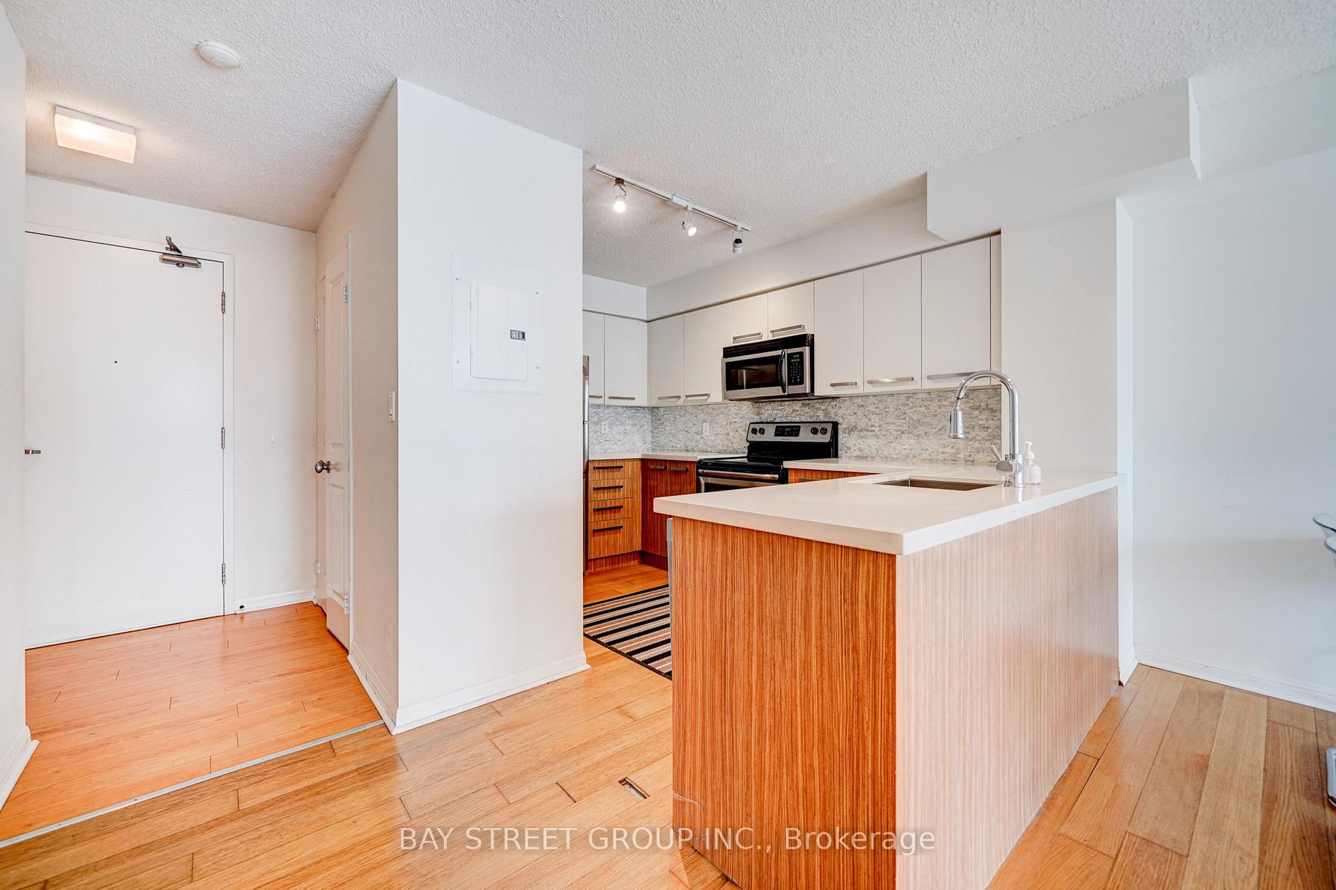 11 St Joseph Street, Unit 810