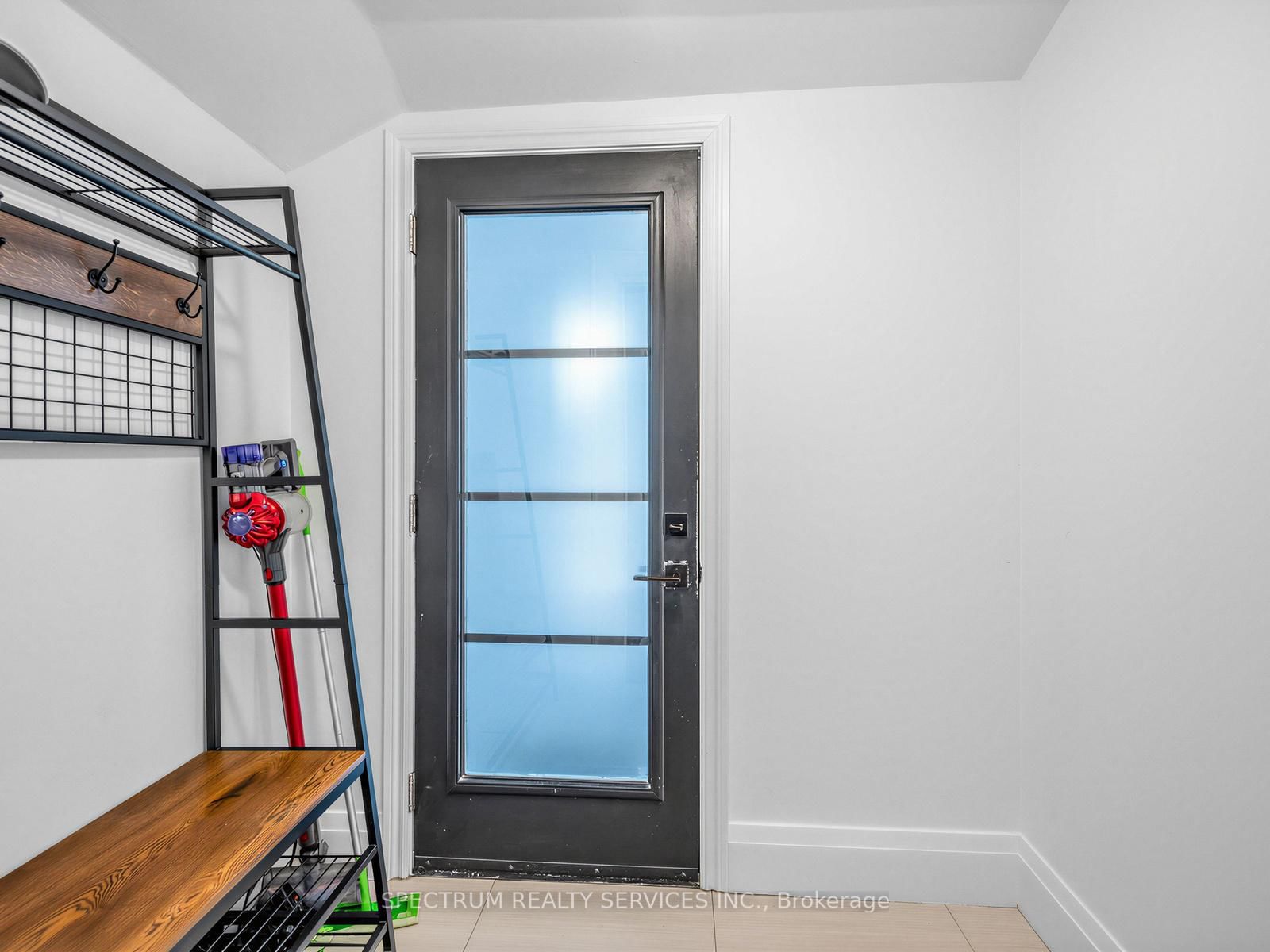 29 Raglan Avenue, Toronto, ON, photo 3