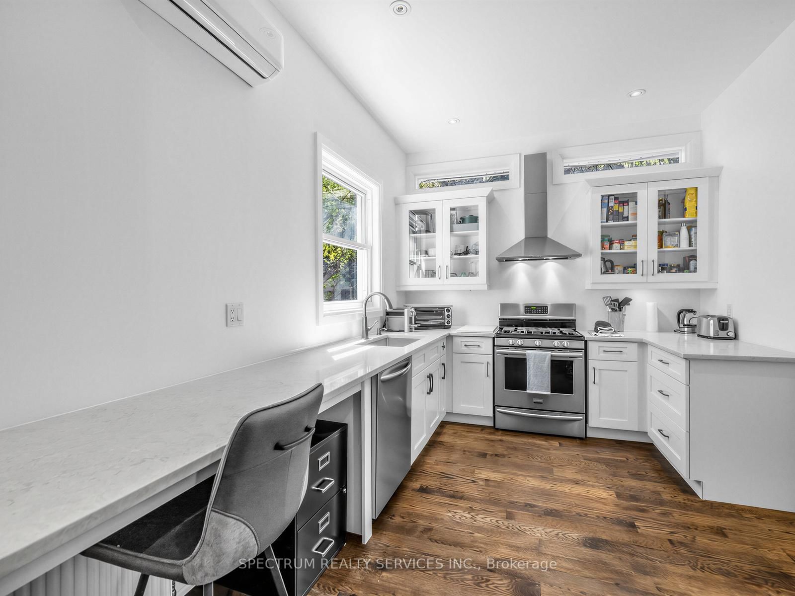 29 Raglan Avenue, Toronto, ON, photo 4