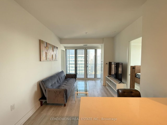 4205 - 7 Grenville Street
