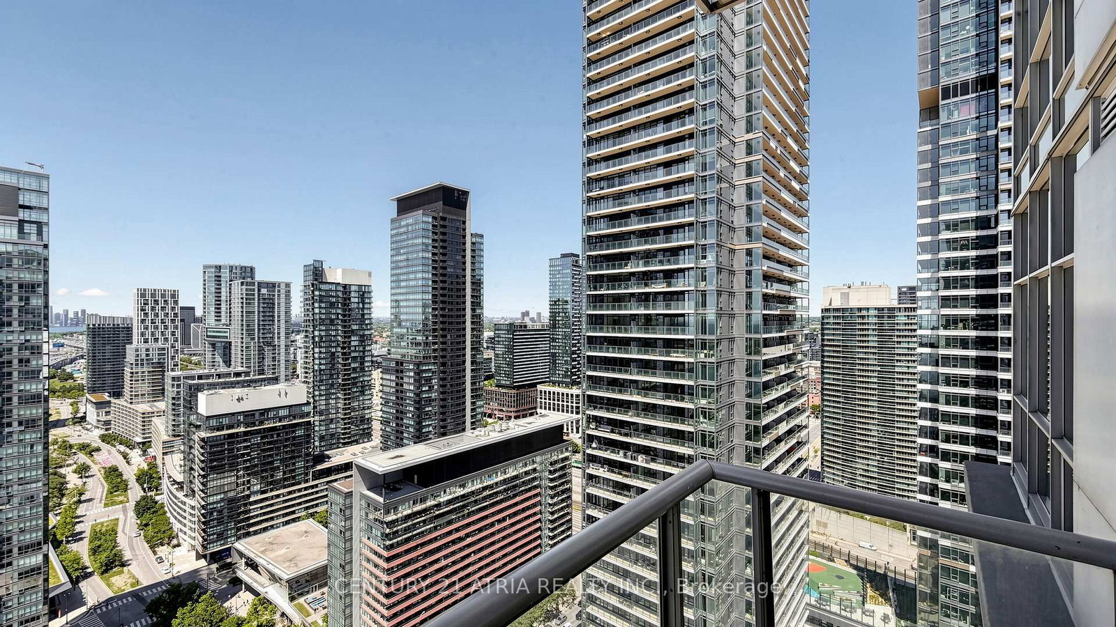 10 Navy Wharf Court • #3902 • Toronto, ON photo 20