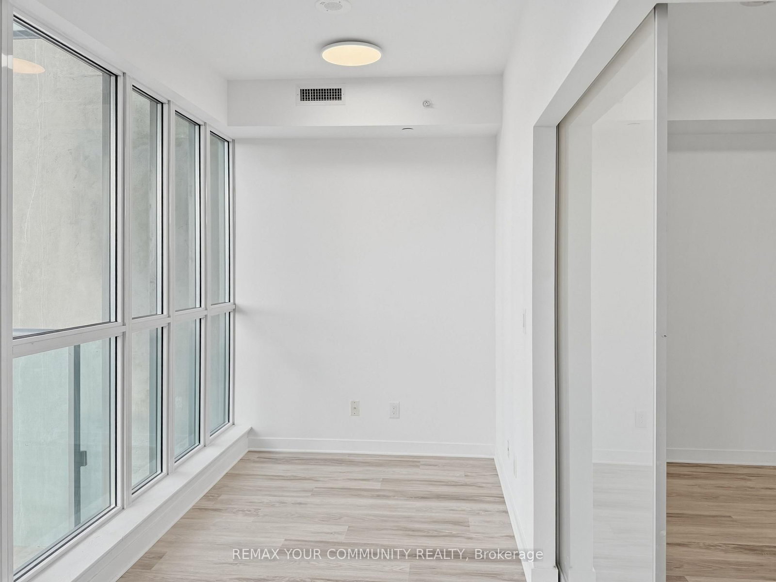 150 East Liberty Street • #618 • Toronto, ON photo 9