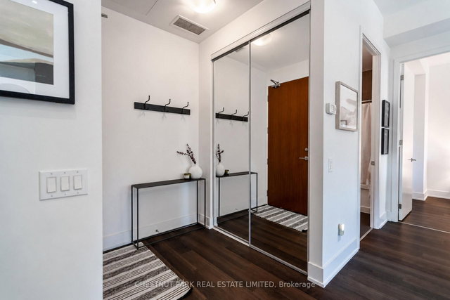 320 - 111 St Clair Avenue W