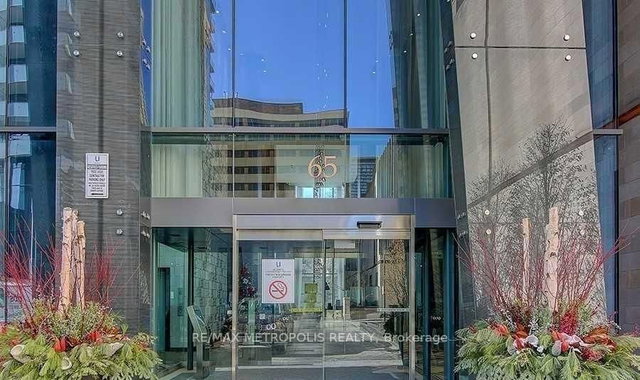 1201 - 65 St. Mary Street