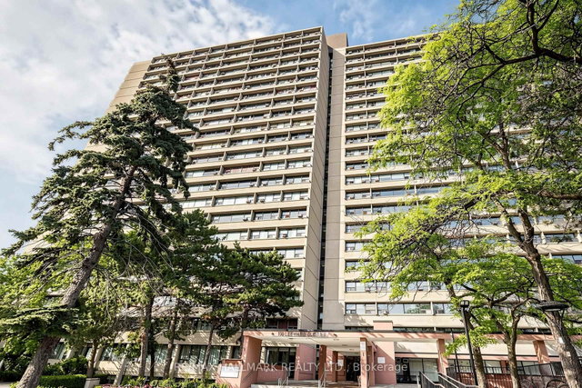 701 - 100 Leeward Glenway