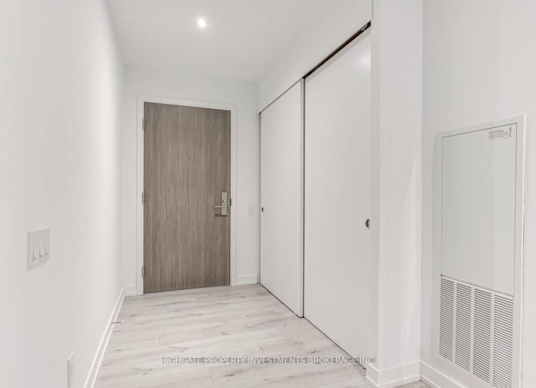228-161 Roehampton Avenue, Toronto, ON, photo 3
