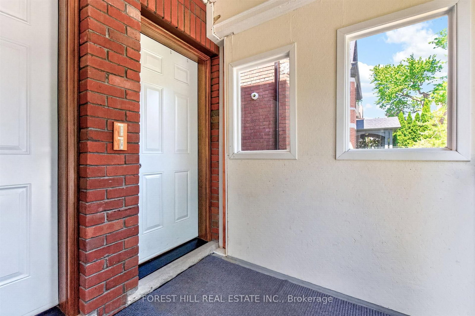 2nd Floor-326 Palmerston Boulevard, Toronto, ON, photo 2