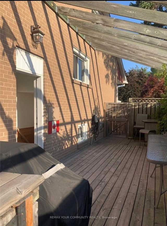2 Pinemore Crescent