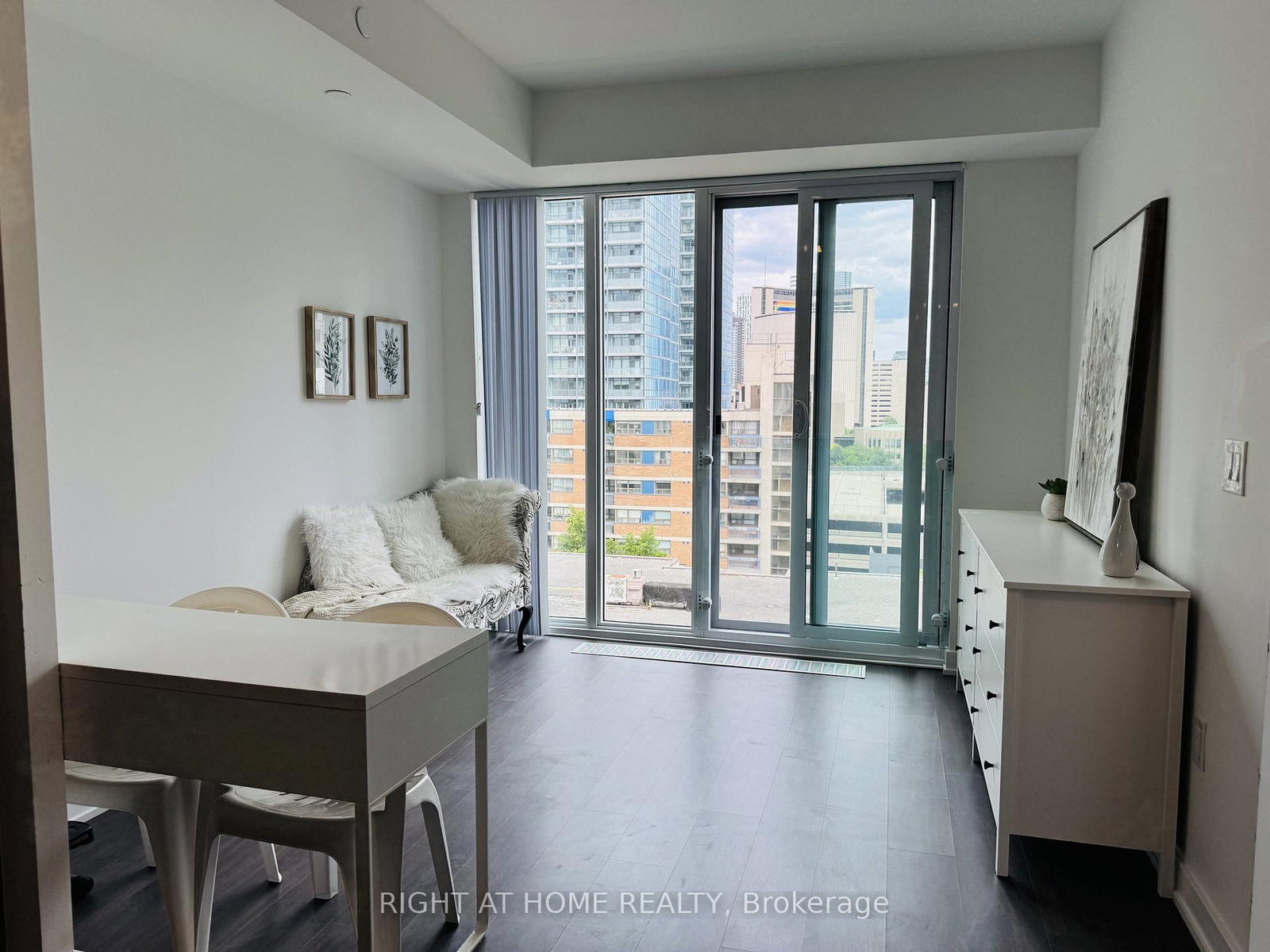 1011-50 McCaul Street, Toronto, ON, photo 5