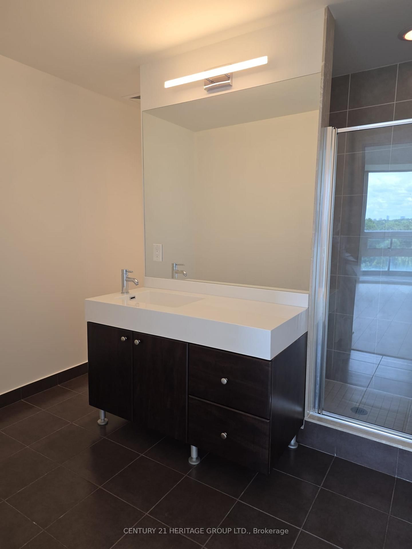 35 Brian Peck Crescent • #805 • Toronto, ON photo 14
