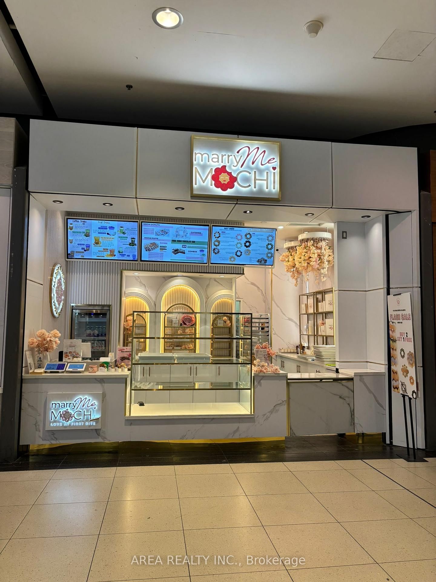 220 Yonge Street, Unit H023
