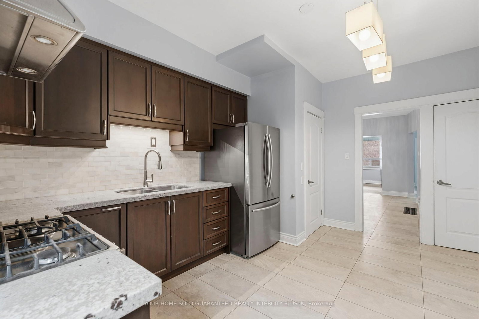 617 Delaware Avenue N • Toronto, ON photo 23