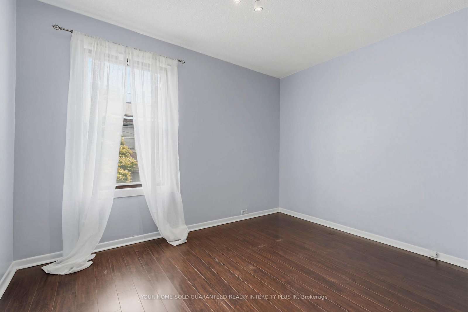 617 Delaware Avenue N • Toronto, ON photo 26