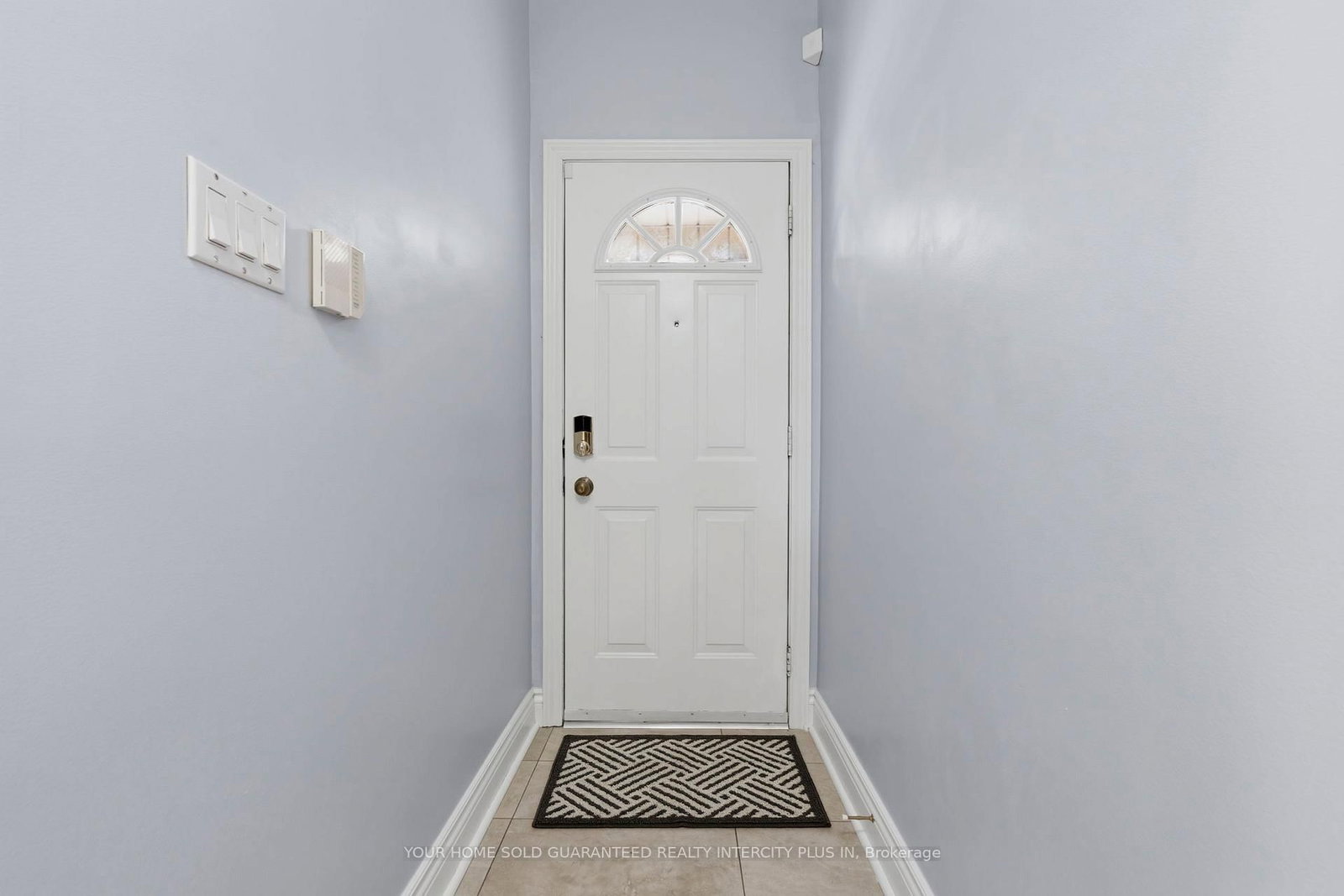 617 Delaware Avenue N • Toronto, ON photo 6