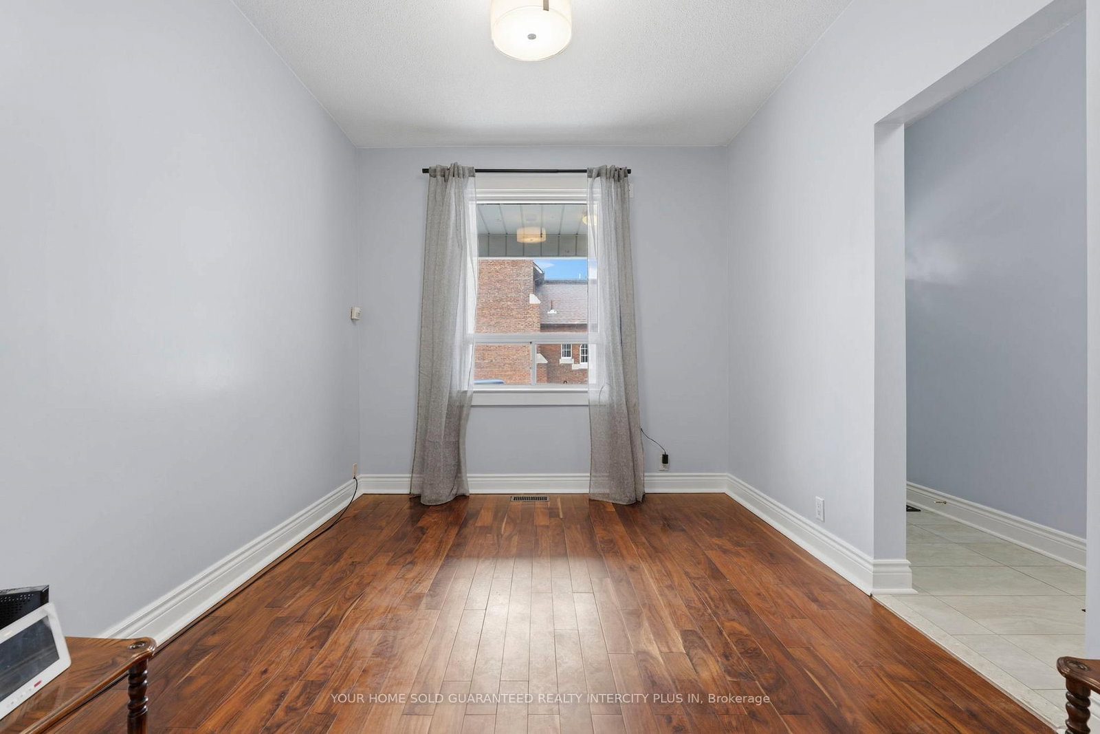 617 Delaware Avenue N • Toronto, ON photo 8