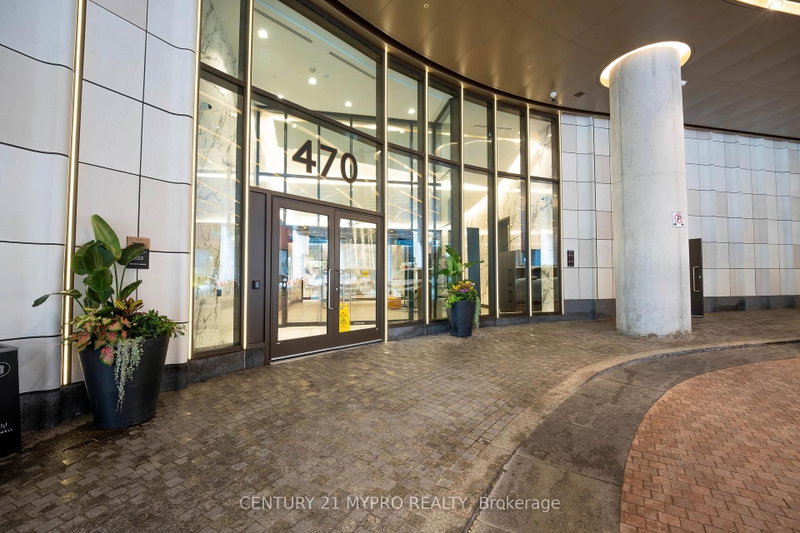 2012 - 470 Front Street W