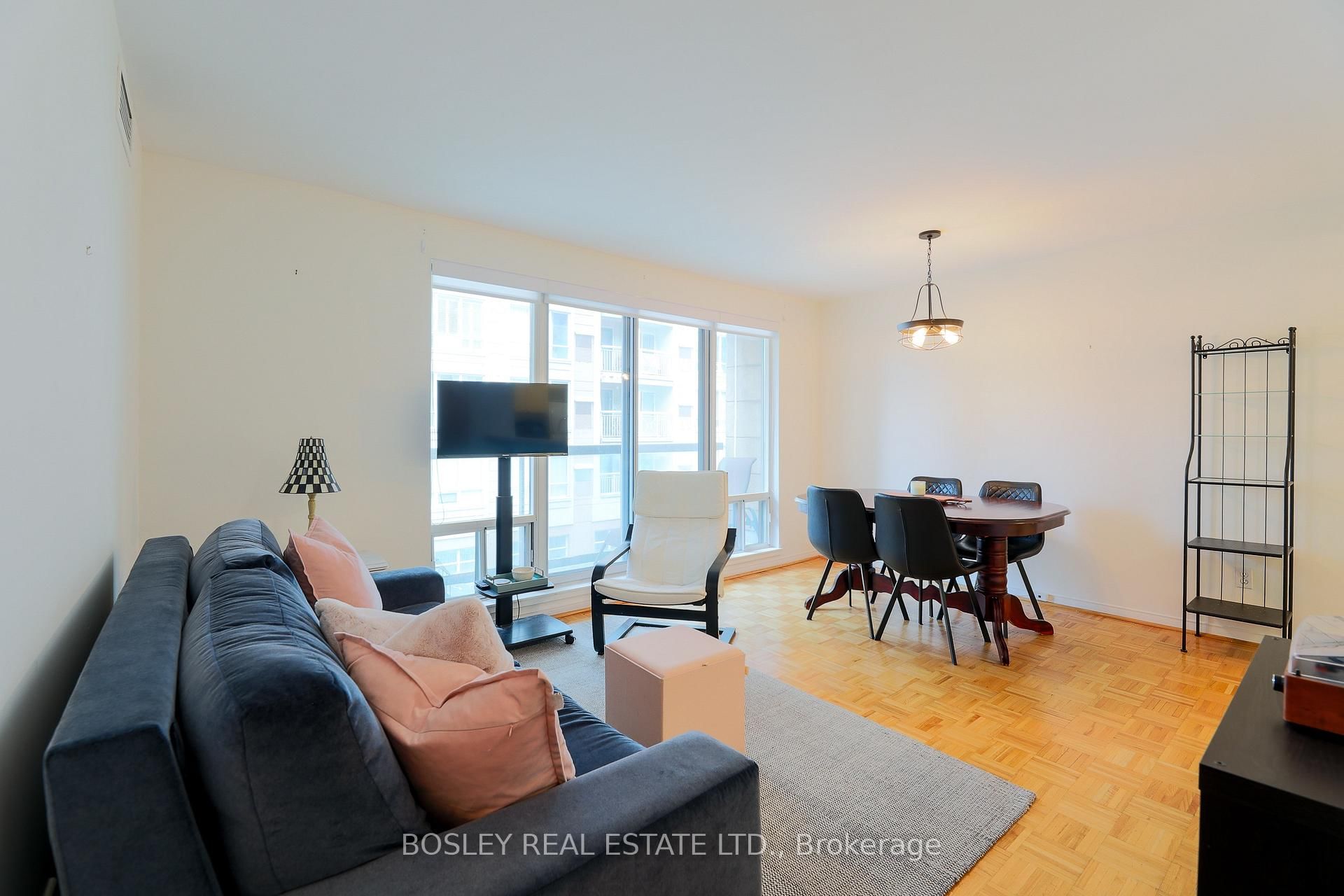 99 Hayden Street, Unit 806
