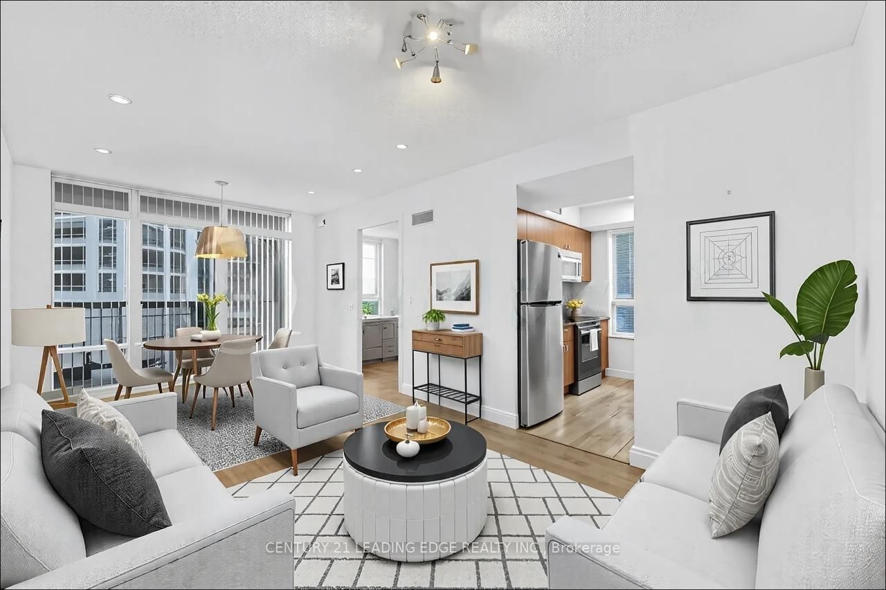 55 Harrison Garden Boulevard, Unit 905