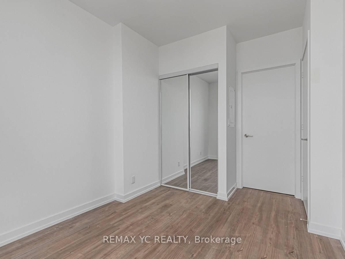 203 College Street, Unit 2605