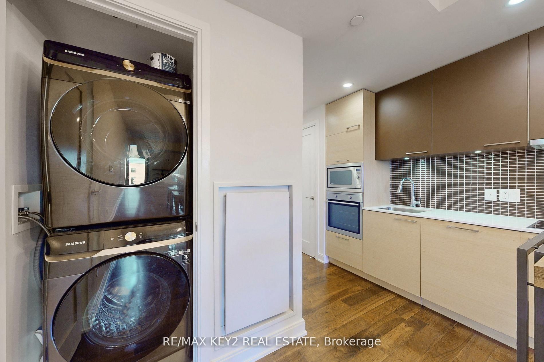 55 Front Street E, Unit 616