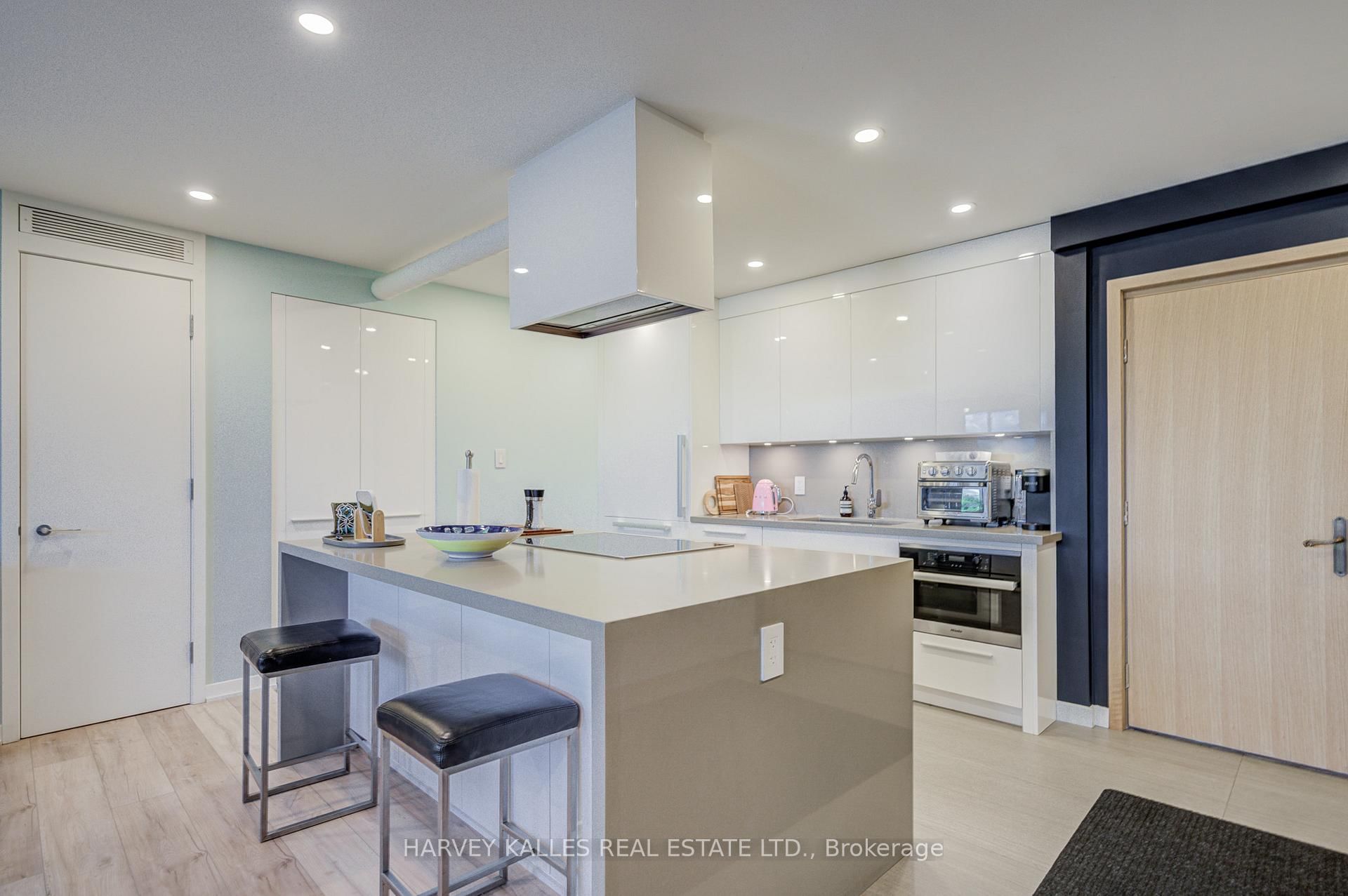 350 Lonsdale Road, Unit 503