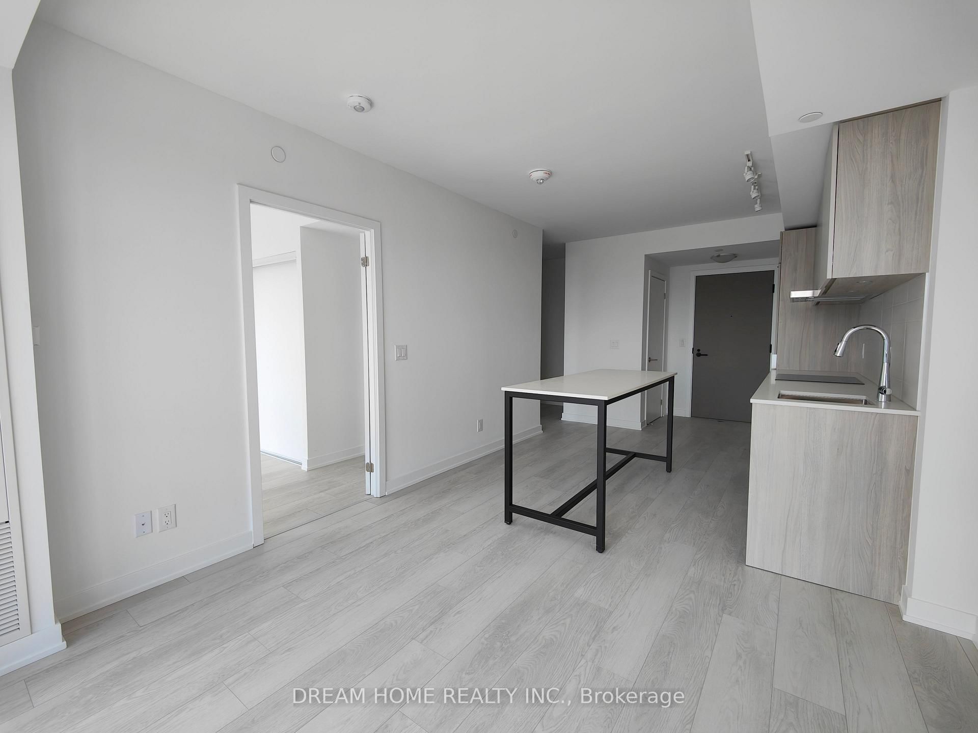 47 Mutual Street, Unit 2808