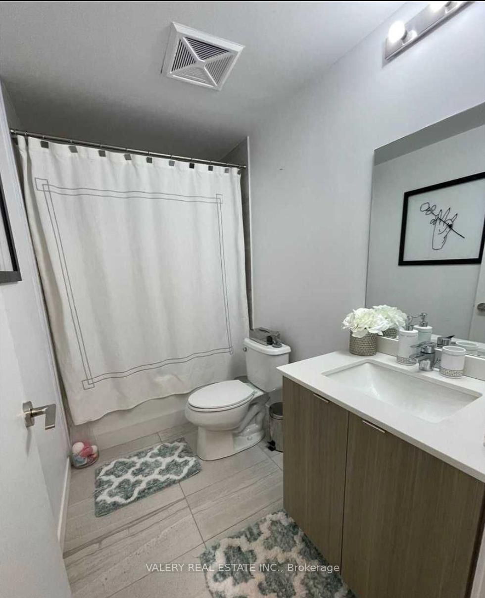 3237 Bayview Avenue, Unit 604