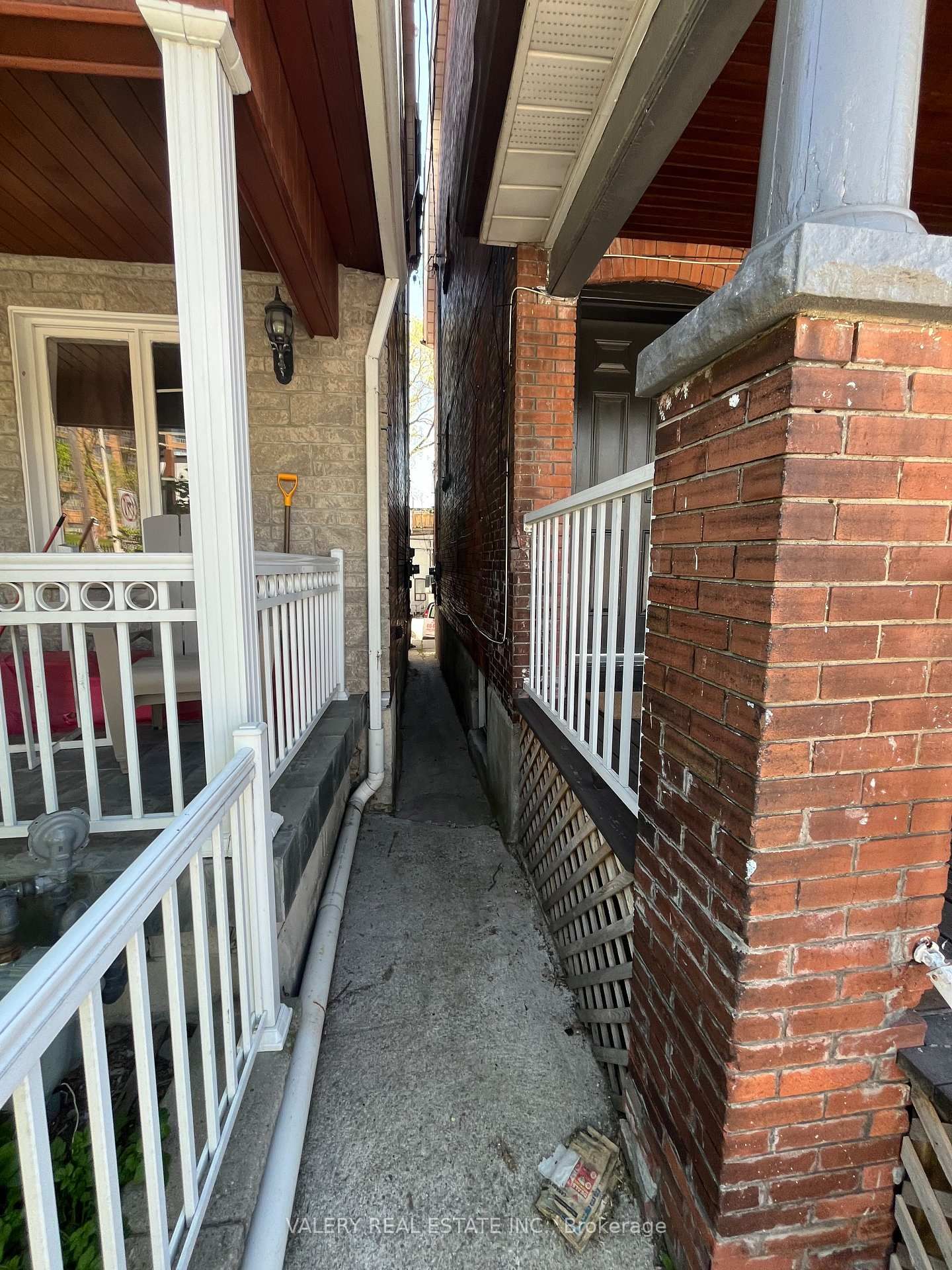 2-1113 Davenport Rd Road, Toronto, ON, photo 4