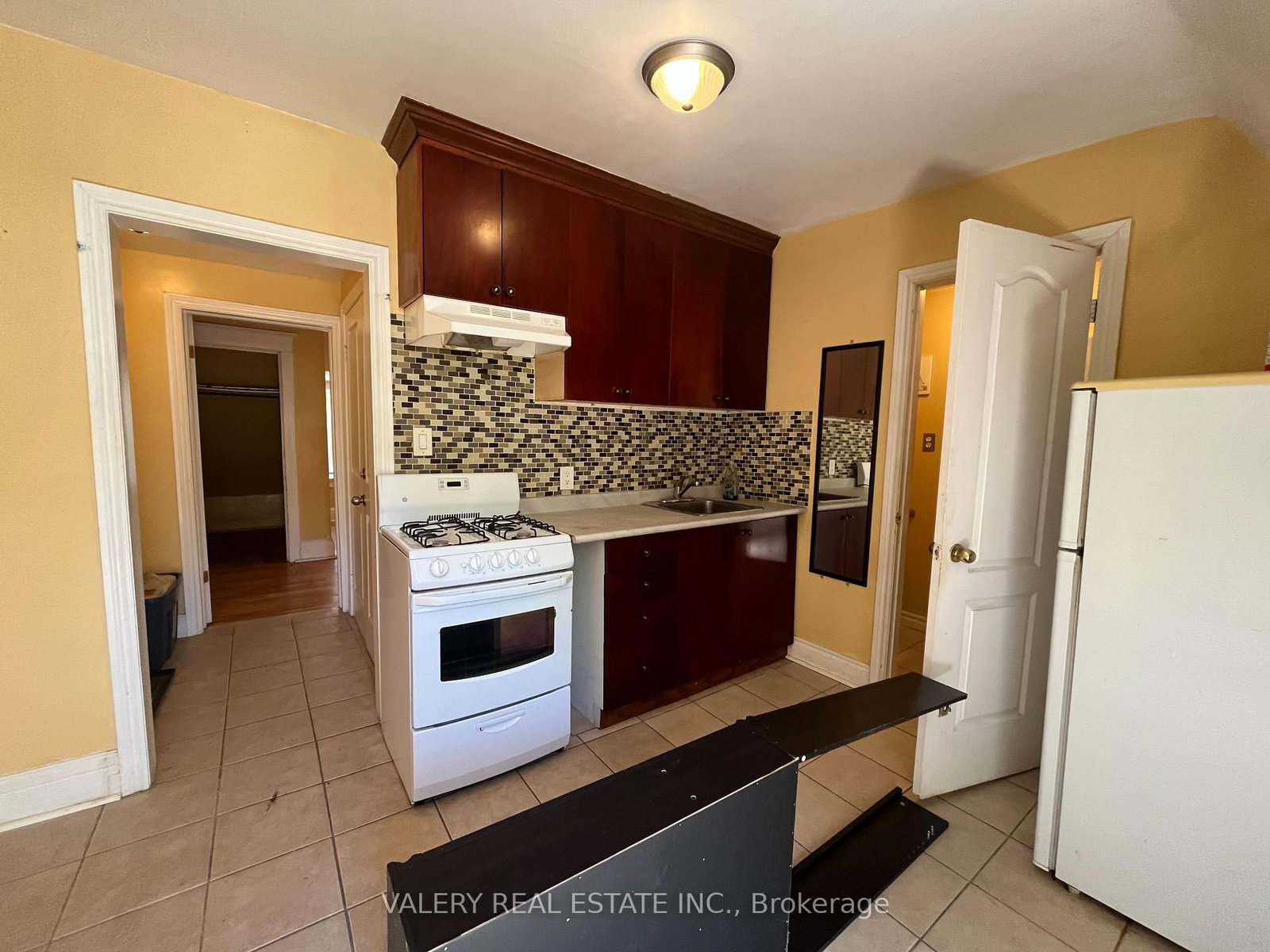 2-1113 Davenport Rd Road, Toronto, ON, photo 5