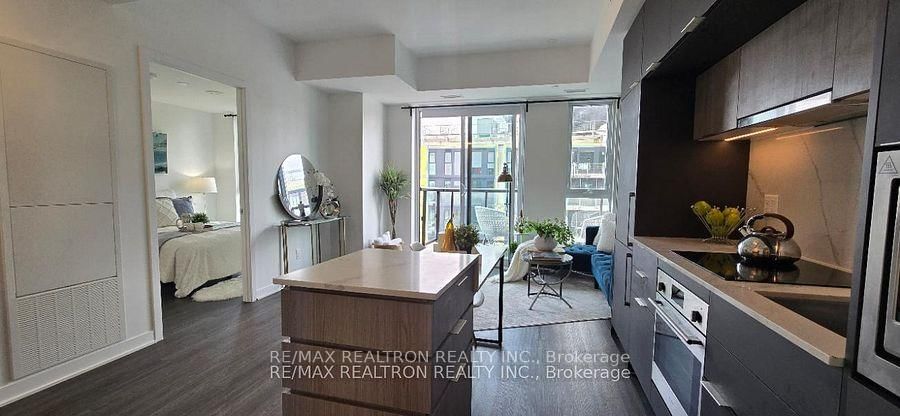 185 Alberta Avenue, Unit 1208