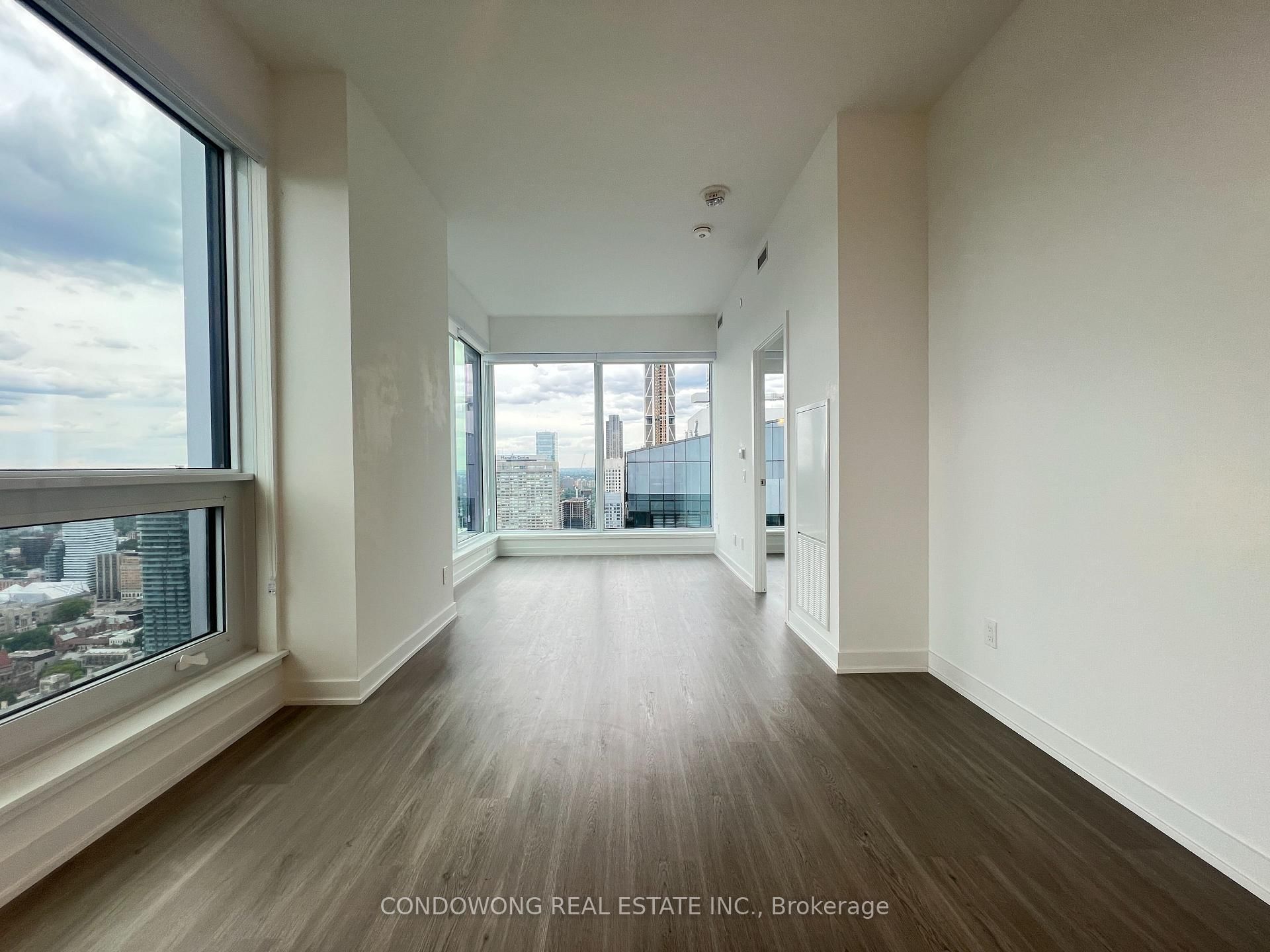 8 Wellesley Street W, Unit 6003