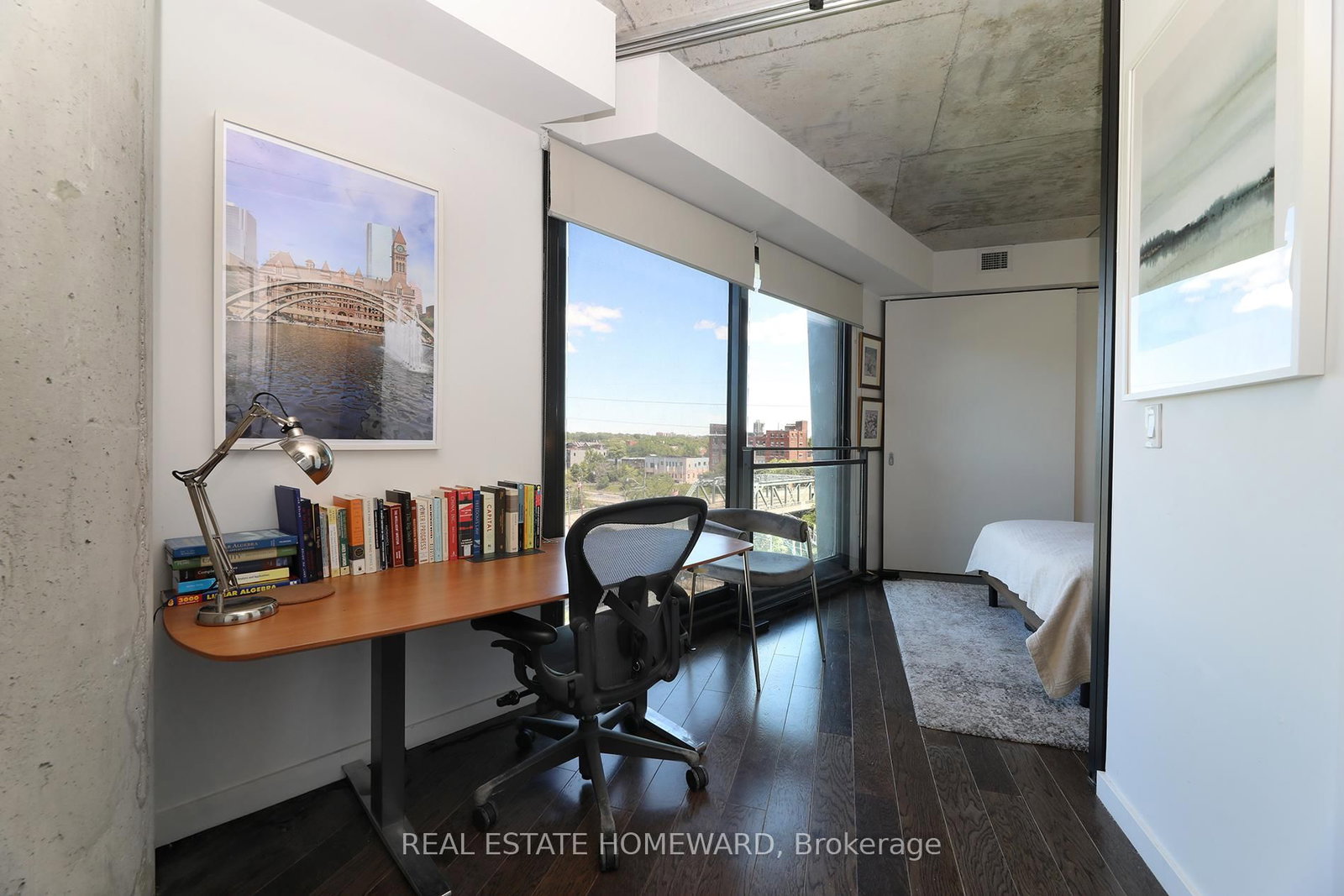 51 Trolley Crescent • #603 • Toronto, ON photo 10