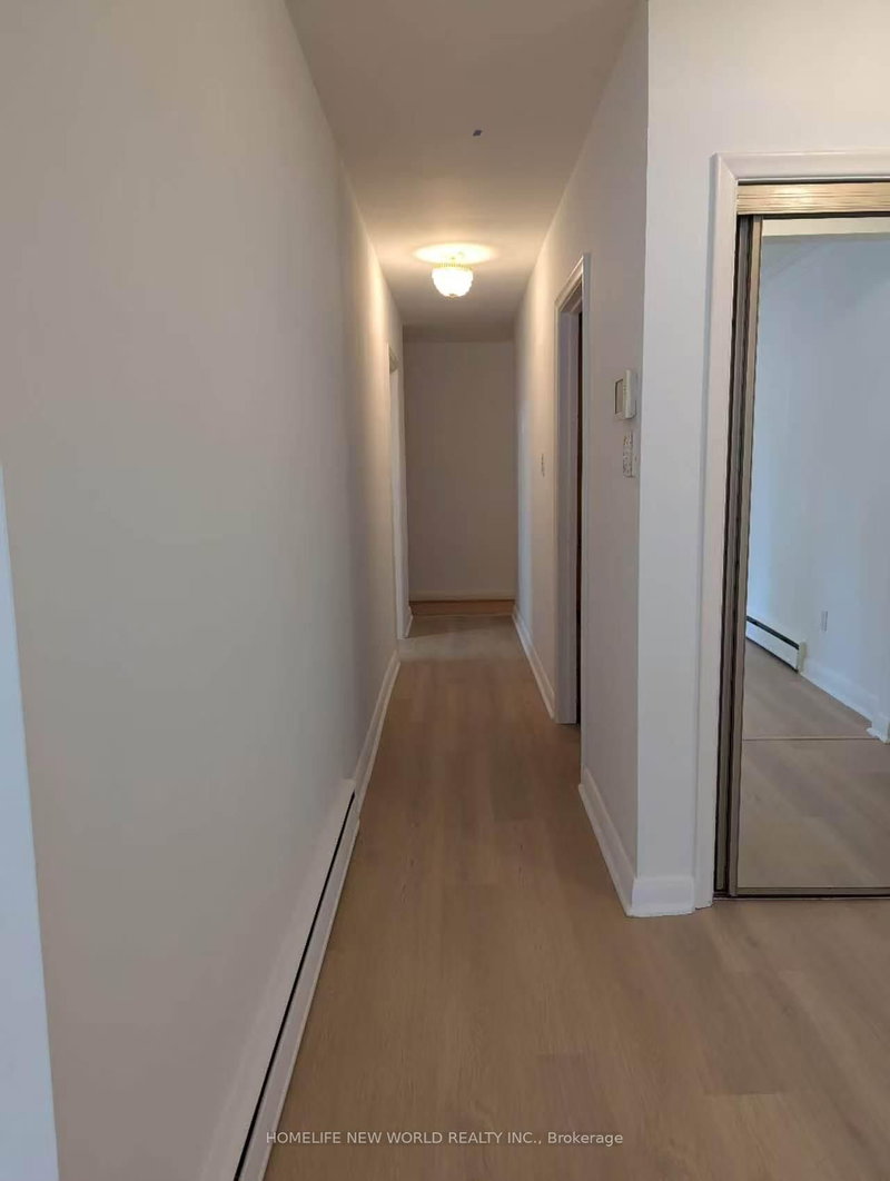 10 Millgate Cres photo 4