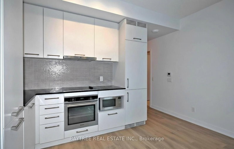 2908 - 87 Peter Street