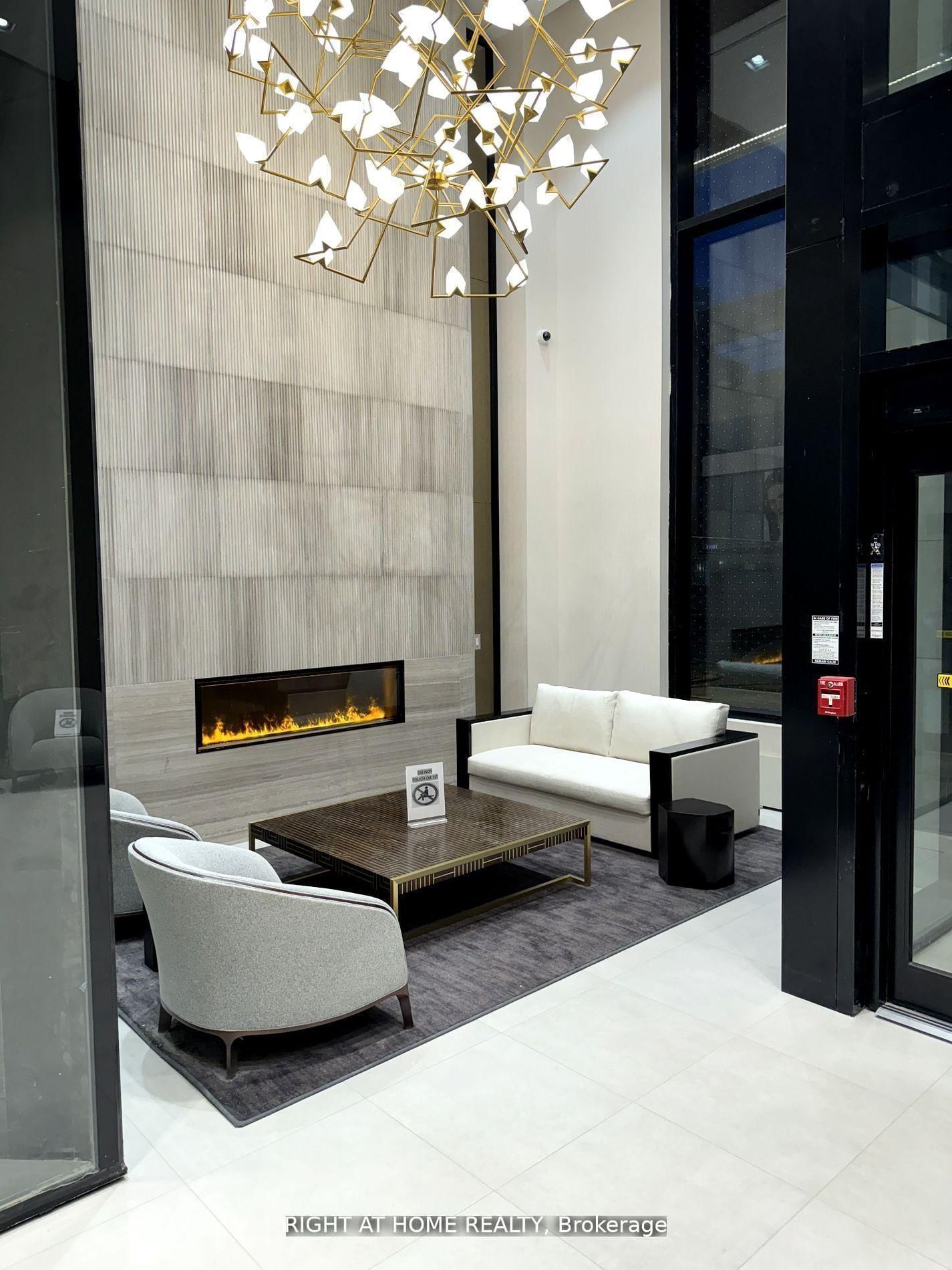 2020 Bathurst Street, Unit 320