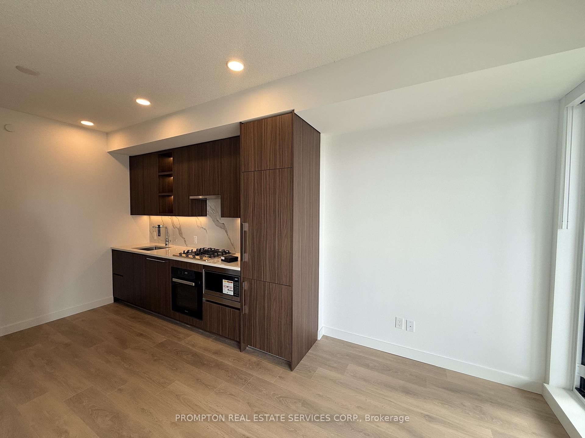 68 Esther Shiner Boulevard, Unit #2703