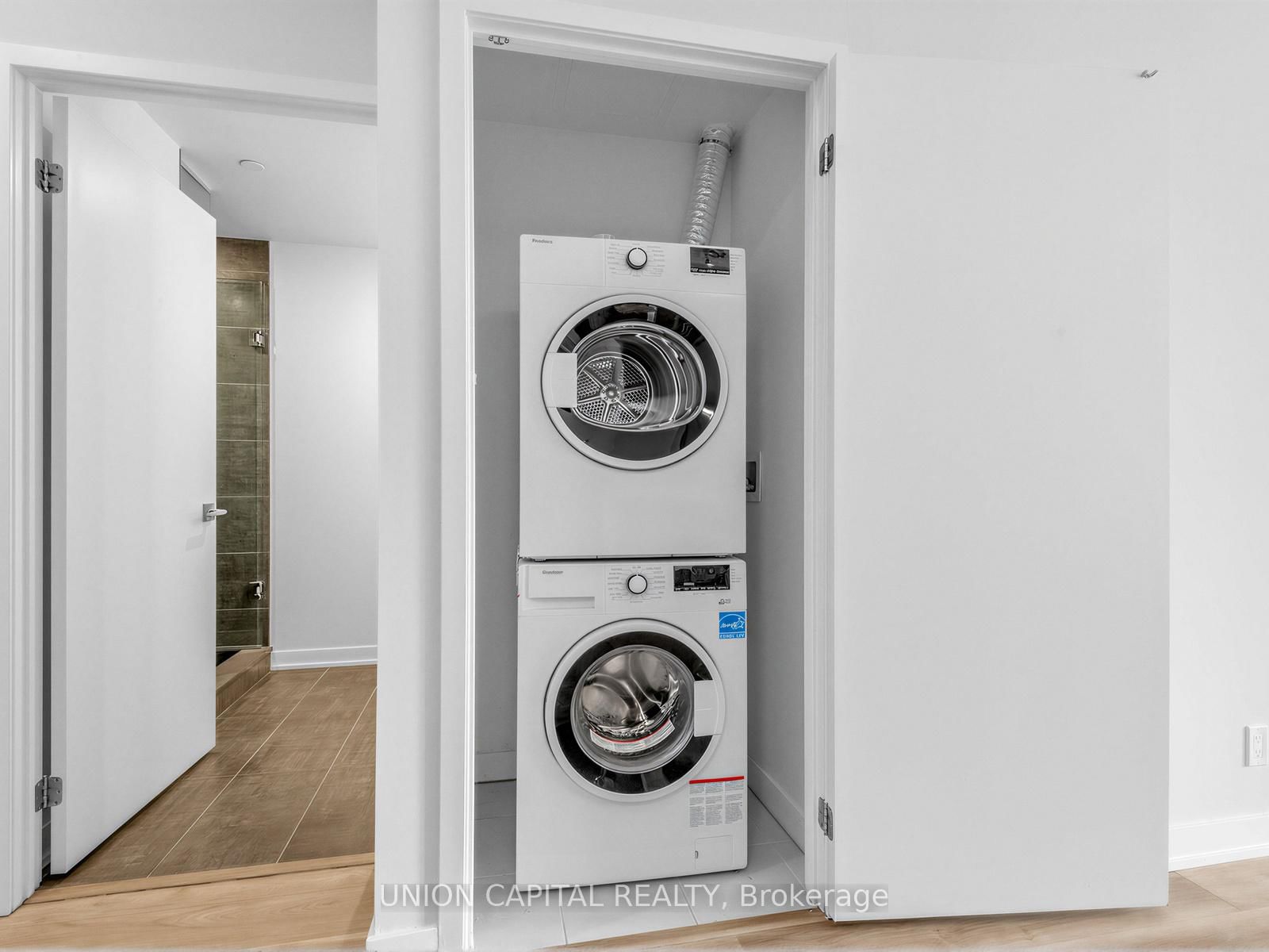 15 Holmes Avenue • #1603 • Toronto, ON photo 10