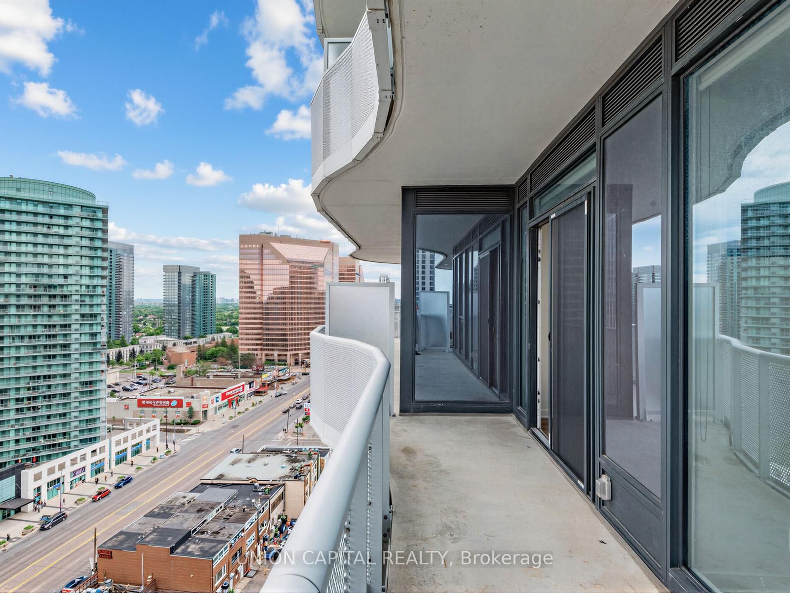 15 Holmes Avenue • #1603 • Toronto, ON photo 12