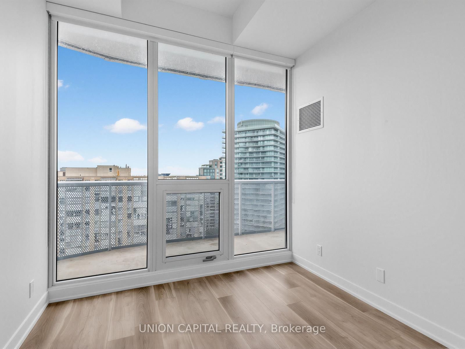 15 Holmes Avenue • #1603 • Toronto, ON photo 31