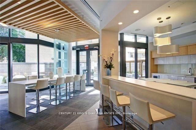 45 Charles Street E, Unit 2710