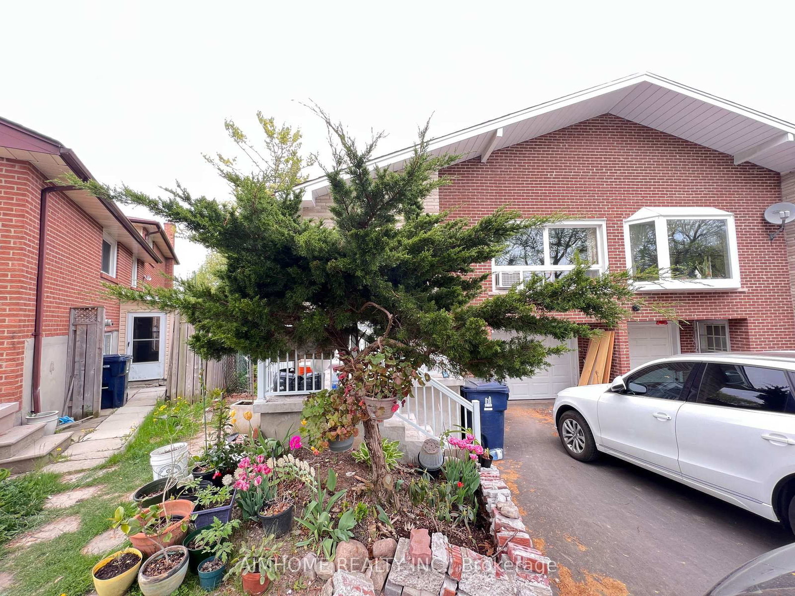 BSMT-74 James Gray Drive, Toronto, ON