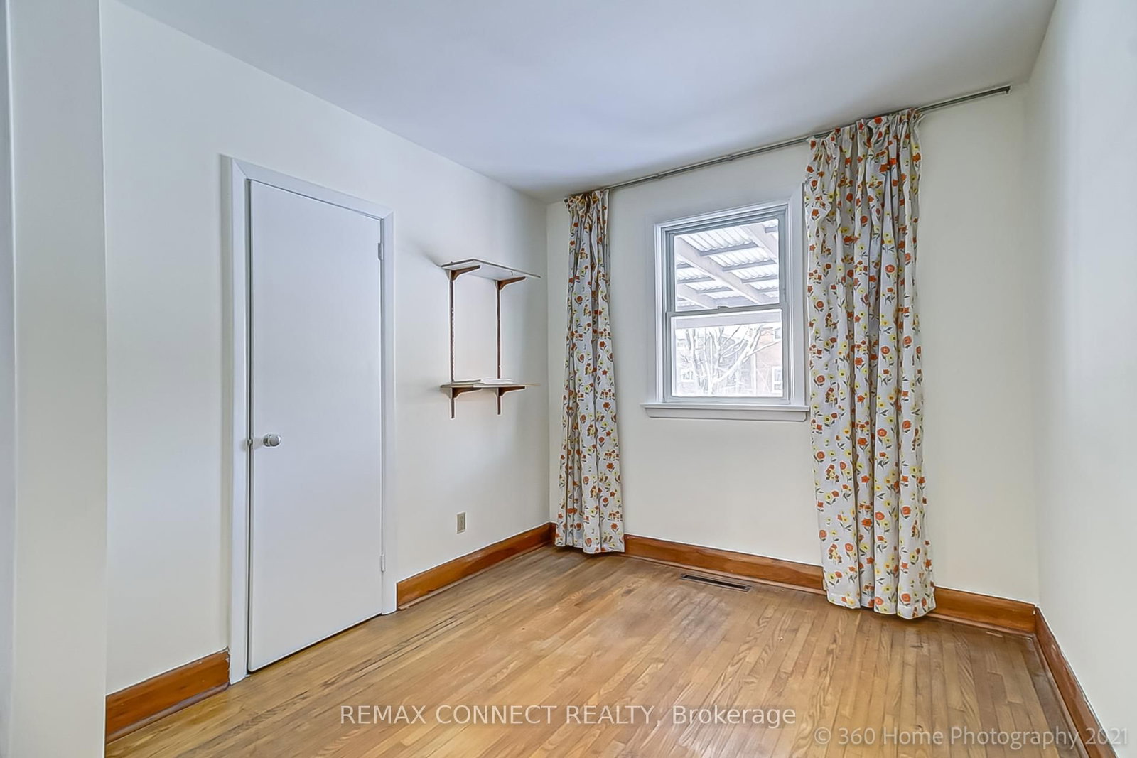 166 Moore Park Avenue, Toronto, ON, photo 2