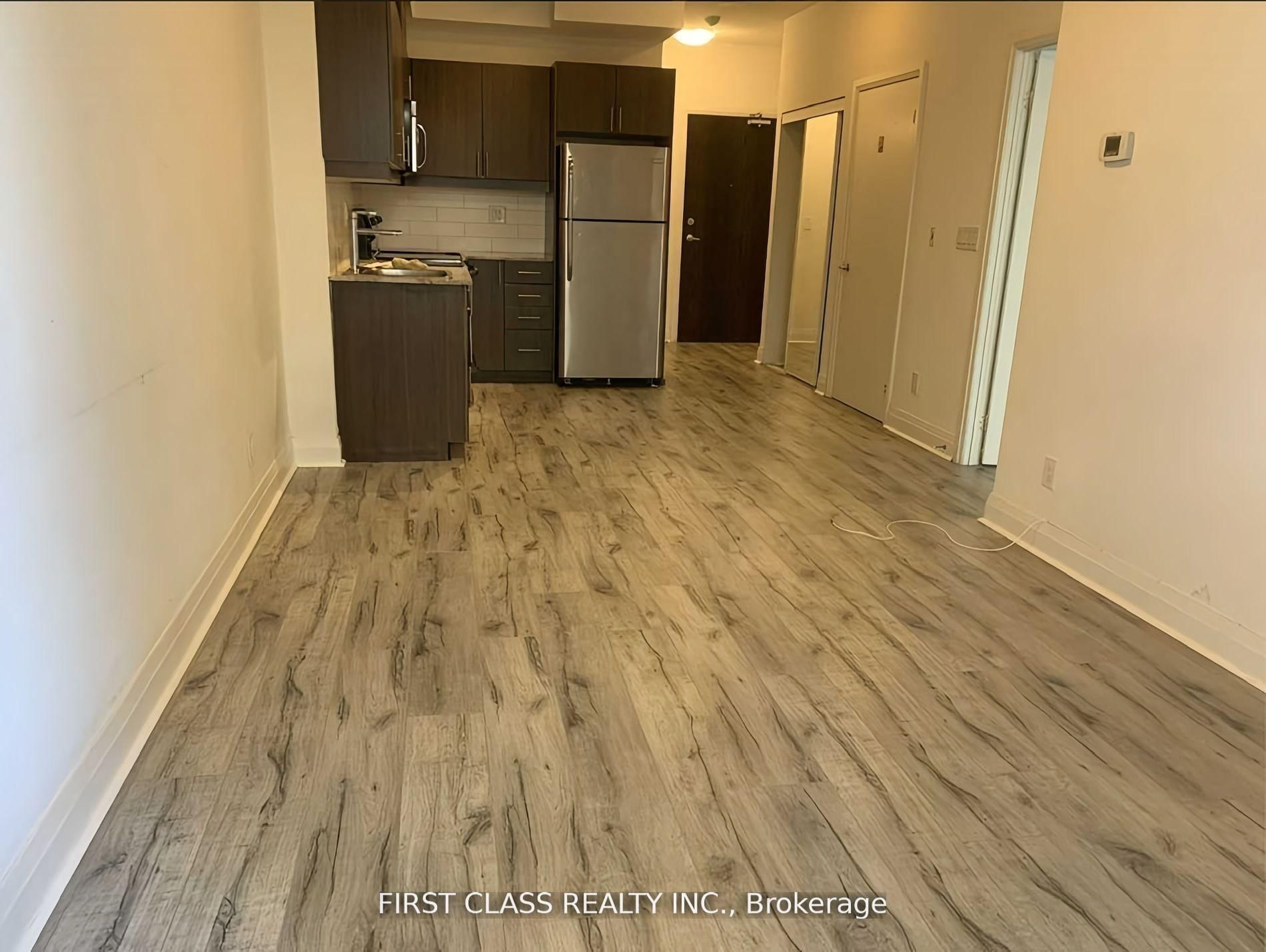 17 Kenaston Gardens, Unit 404